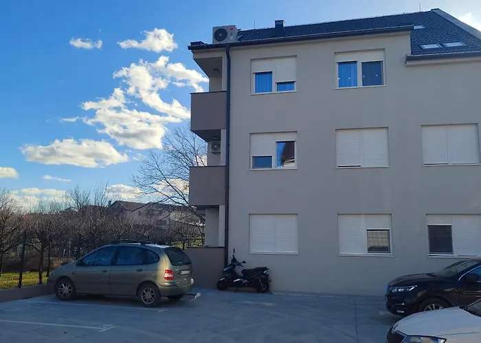 Апартаменты Bella *